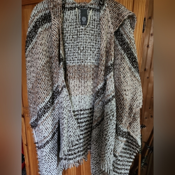 Womens Vince camuto poncho - Picture 8 of 9